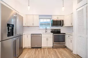 224 Emory Pl, Orlando, FL 32804 - Photo 4