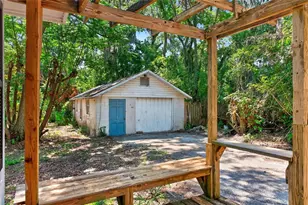 112 N Lake Ave, Leesburg, FL 34748 - Photo 10