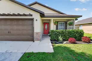 2958 Cool Breeze Cir, Saint Cloud, FL 34769 - Photo 2