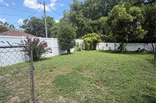 14309 Lake Price Dr, Orlando, FL 32826 - Photo 32