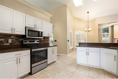 1058 Almond Tree Circle, Orlando, FL 32835 - Photo 10