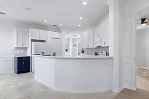 4315 Reflections Pkwy, Sarasota, FL 34233 - Photo 10