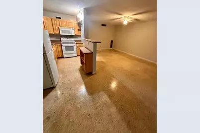 305 E Dakin Avenue #11, Kissimmee, FL 34741 - Photo 4
