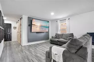 301 Salmon Wy, Kissimmee, FL 34759 - Photo 2