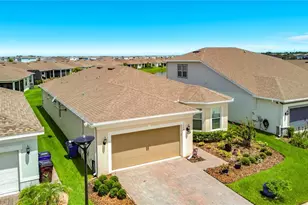 1974 Spring Shower Circle, Kissimmee, FL 34744 - Photo 4