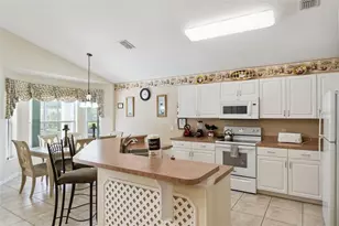 4706 Cumbrian Lakes Dr, Kissimmee, FL 34746 - Photo 12