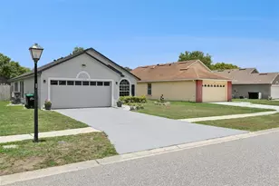 11830 Sindlesham Ct, Orlando, FL 32837 - Photo 2