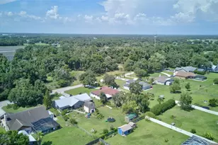 13007 Sydney Rd, Dover, FL 33527 - Photo 32