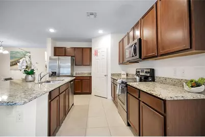 1338 Yorkshire Court, Davenport, FL 33896 - Photo 8