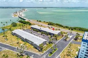 2 Causeway Blvd, Dunedin, FL 34698 - Photo 46