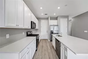 785 Benoi Dr, Davenport, FL 33896 - Photo 10