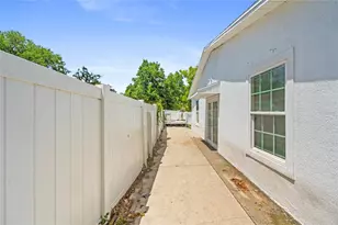 1230 E 1st Ave, Mount Dora, FL 32757 - Photo 32