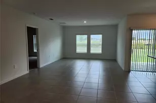 1009 Calico Pointe Cir, Groveland, FL 34736 - Photo 8