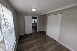 1013 20th Ave S, Saint Petersburg, FL 33705 - Photo 8