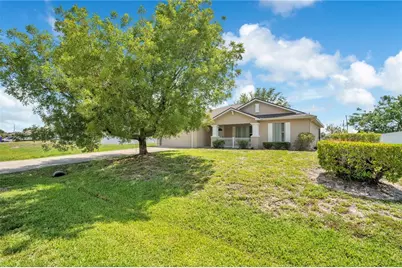 2904 NE 4th Place, Cape Coral, FL 33909 - Photo 2