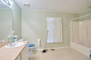 2904 NE 4th Pl, Cape Coral, FL 33909 - Photo 26