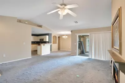 2904 NE 4th Place, Cape Coral, FL 33909 - Photo 8