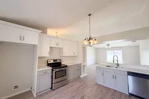 714 Dromedary Dr, Kissimmee, FL 34759 - Photo 2