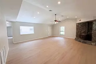3739 Lake Griffin Rd, Lady Lake, FL 32159 - Photo 6