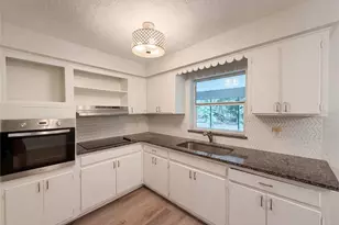 2410 NE 3rd Ave, Ocala, FL 34470 - Photo 6