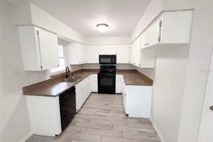 2922 Xavier Ct, Orlando, FL 32826 - Photo 2