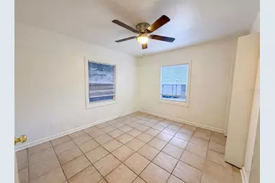 626 S 67th Street, Tampa, FL 33619 - Photo 4