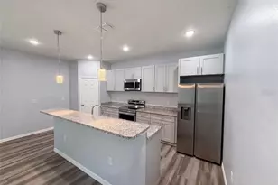 1013 W 11th St, Sanford, FL 32771 - Photo 2