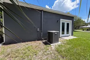 1013 W 11th St, Sanford, FL 32771 - Photo 26