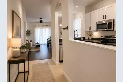 2761 Retreat View Circle, Sanford, FL 32771 - Photo 2