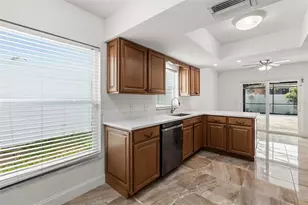 327 N Cervidae Dr, Apopka, FL 32703 - Photo 16