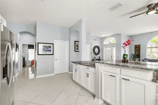 208 Troon Cir, Davenport, FL 33897 - Photo 8