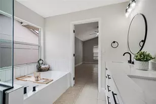 4040 Eagle Feather Dr, Orlando, FL 32829 - Photo 16
