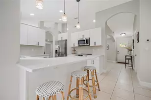 4040 Eagle Feather Dr, Orlando, FL 32829 - Photo 4