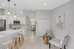 4040 Eagle Feather Dr, Orlando, FL 32829 - Photo 4