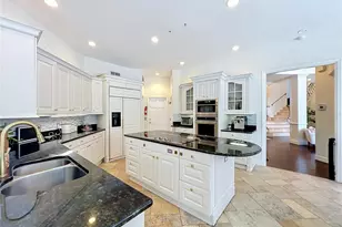 2204 Cairns Ct, Orlando, FL 32835 - Photo 18