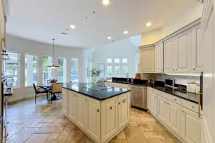 2204 Cairns Ct, Orlando, FL 32835 - Photo 16