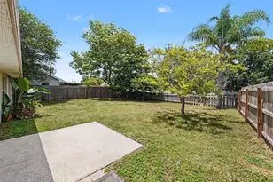 8739 Osage Dr, Tampa, FL 33634 - Photo 14
