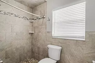 2135 NE 6th Pl, Ocala, FL 34470 - Photo 12