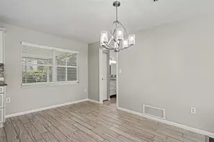 2135 NE 6th Pl, Ocala, FL 34470 - Photo 10