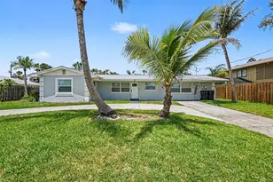 2009 Tarpon Rd, Palmetto, FL 34221 - Photo 1