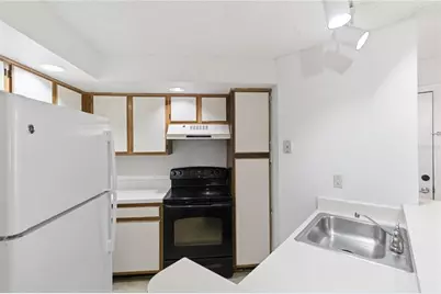4572 Commander Drive #1227, Orlando, FL 32822 - Photo 4
