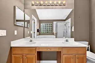 4618 Conroy Club Dr, Orlando, FL 32835 - Photo 16