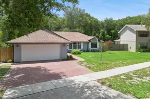 125 Donna Cir, Sanford, FL 32773 - Photo 4