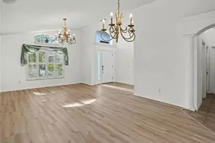 5437 Florence Harbor Dr, Orlando, FL 32829 - Photo 10