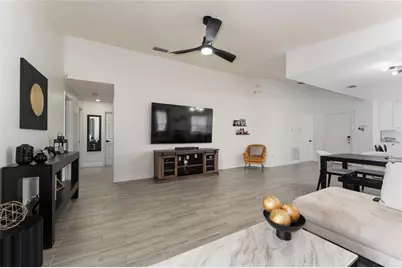 271 Indian Point Circle, Kissimmee, FL 34746 - Photo 10