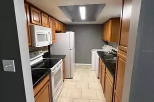2634 Lemon Tree Ln, Orlando, FL 32839 - Photo 4
