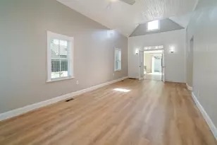 437 N Shine Ave, Orlando, FL 32803 - Photo 8