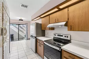 2450 Grand Teton Cir, Winter Park, FL 32792 - Photo 4