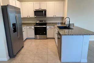 10864 Penny Gale Loop, San Antonio, FL 33576 - Photo 8