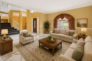 6415 Abbeydale Ct, Orlando, FL 32818 - Photo 2
